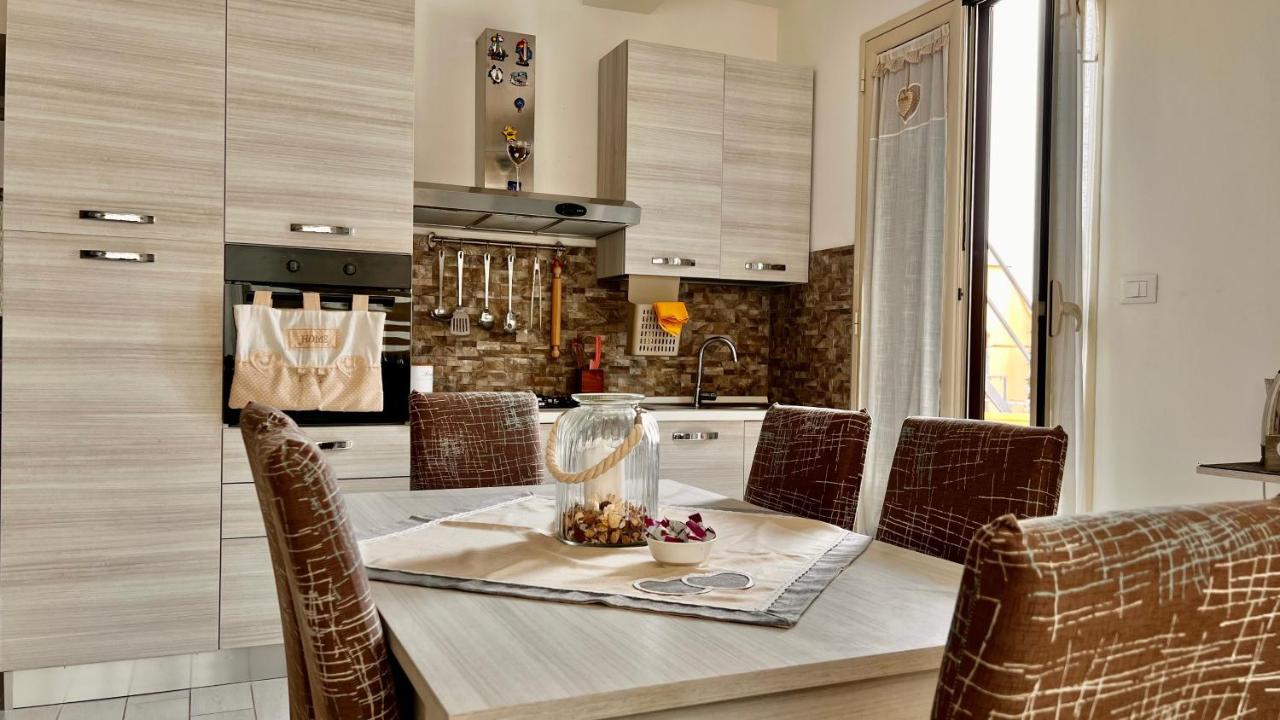 La Casetta Di Maria Apartment Santa Flavia Exterior foto