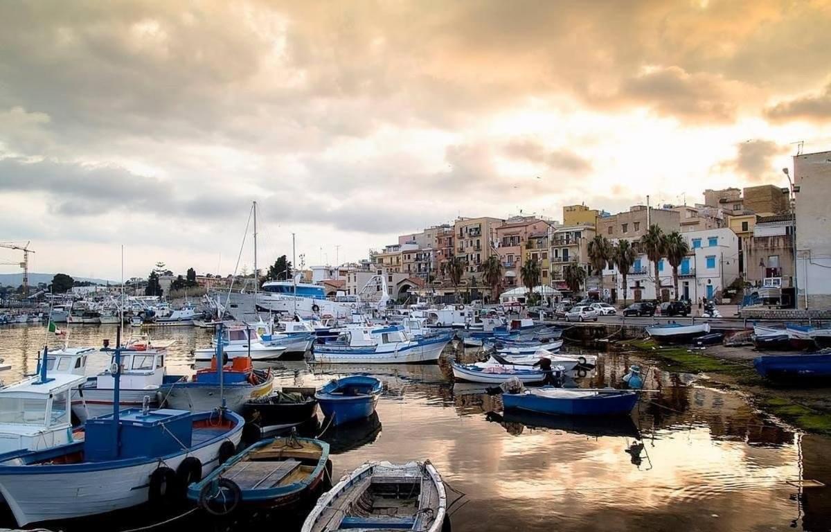 La Casetta Di Maria Apartment Santa Flavia Exterior foto